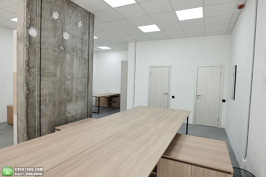 Rent out office. Киев, Соломенская — photo 2