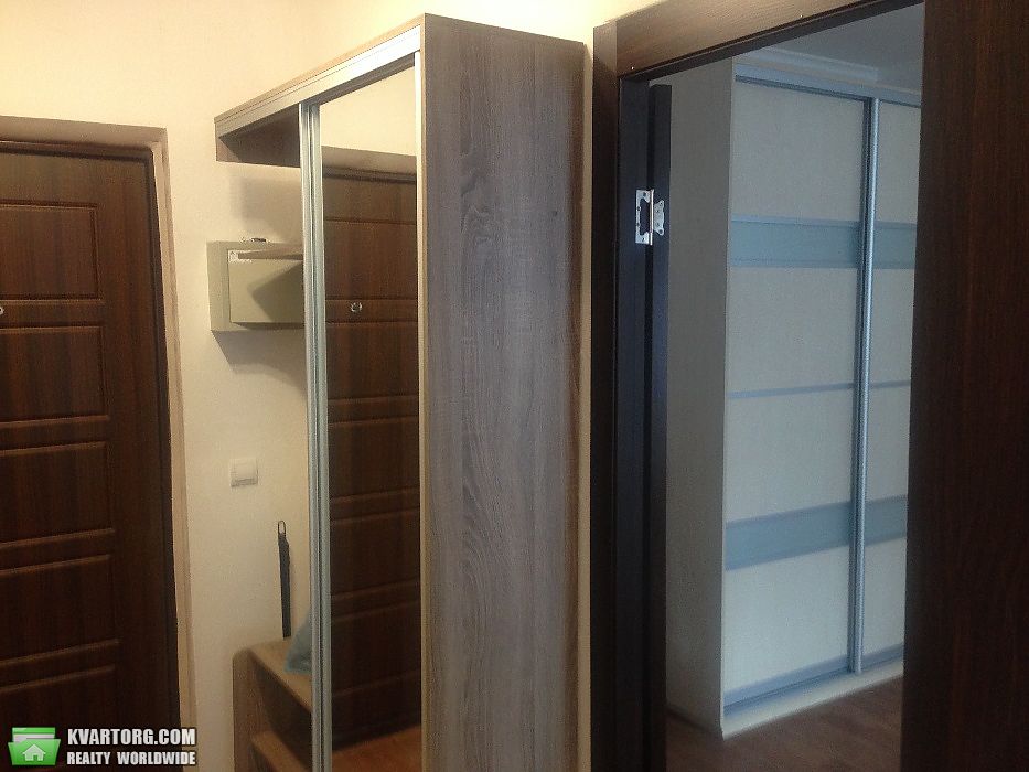 Rent out 1-room apartment. Киев, Гмыри — photo 2