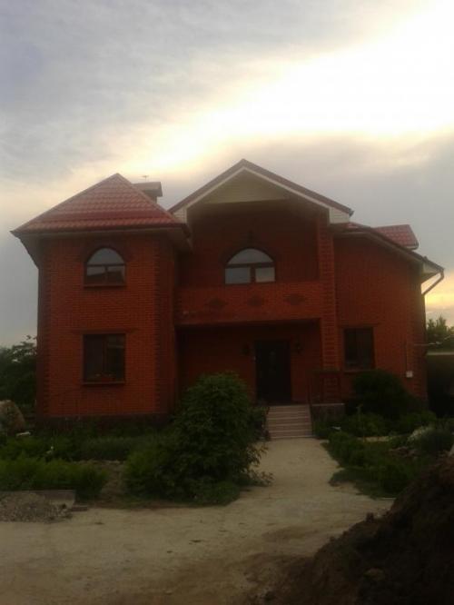 Sell house. Киевская обл., Корнейчука — photo 1