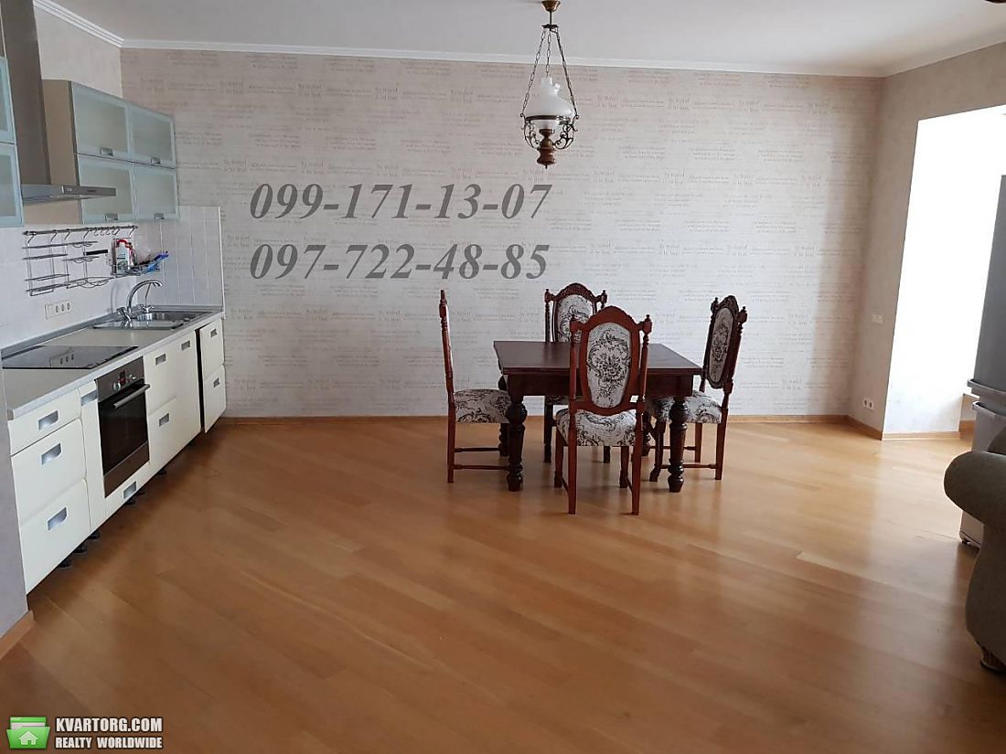 Rent out 4-room apartment. Киев,  Ахматовой — photo 1
