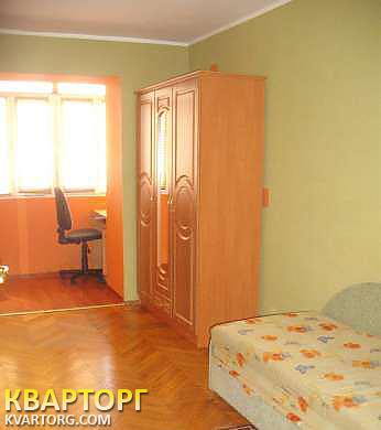 Rent out 3-room apartment. Киев, Щорса — photo 7