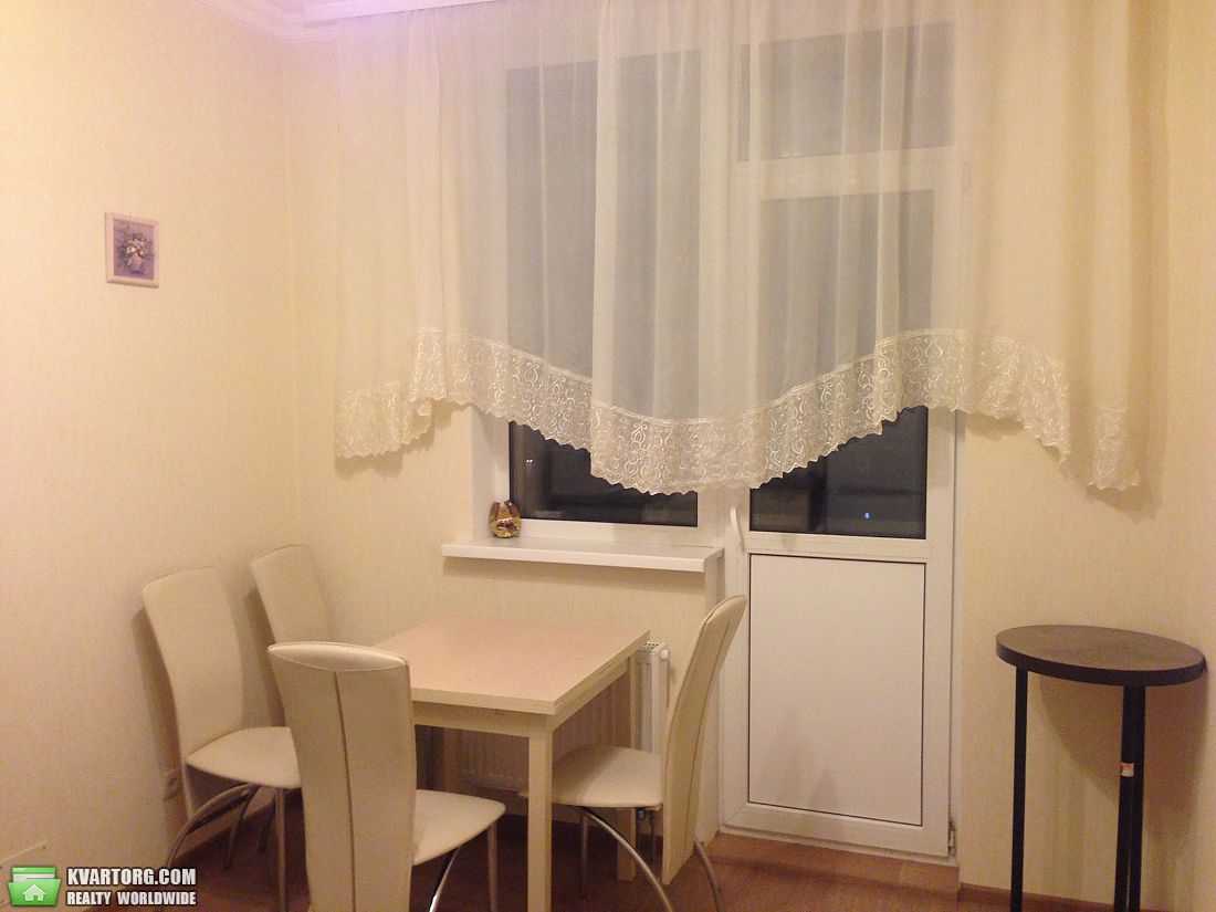 Rent out 1-room apartment. Киев, Ломоносова — photo 2