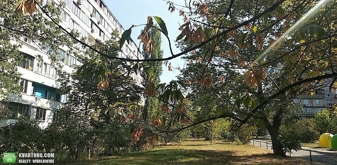 Sell 2-room apartment. Киев, миколайчука — photo 1
