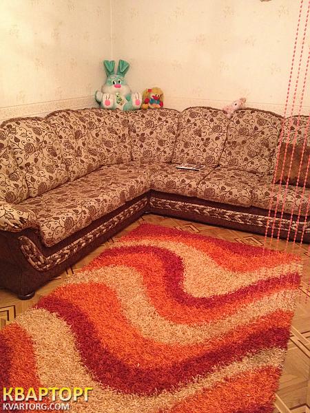 Rent out 2-room apartment. Киев,  Ревуцкого — photo 3