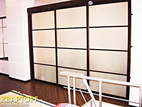 Rent out 2-room apartment. Киев,  Бассейная — photo 3