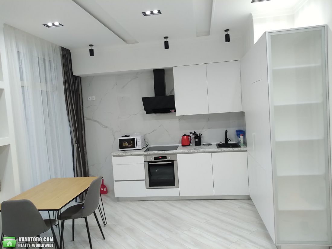 Rent out 1-room apartment. Одесса, Генуэзская — photo 3
