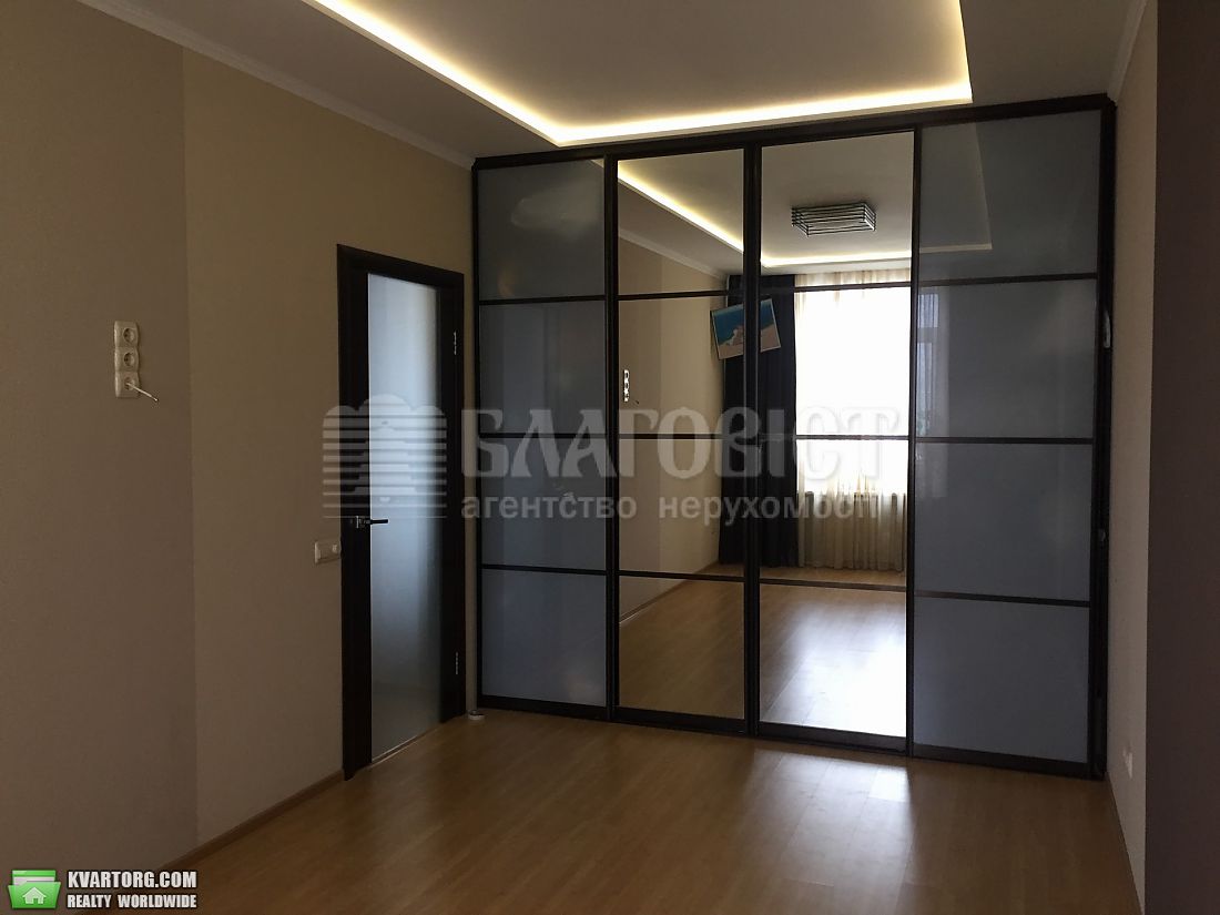 Rent out 2-room apartment. Киев,  Грушевского — photo 10