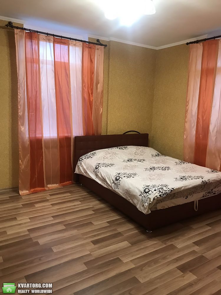 Rent out 2-room apartment. Киев,  Ямская — photo 6