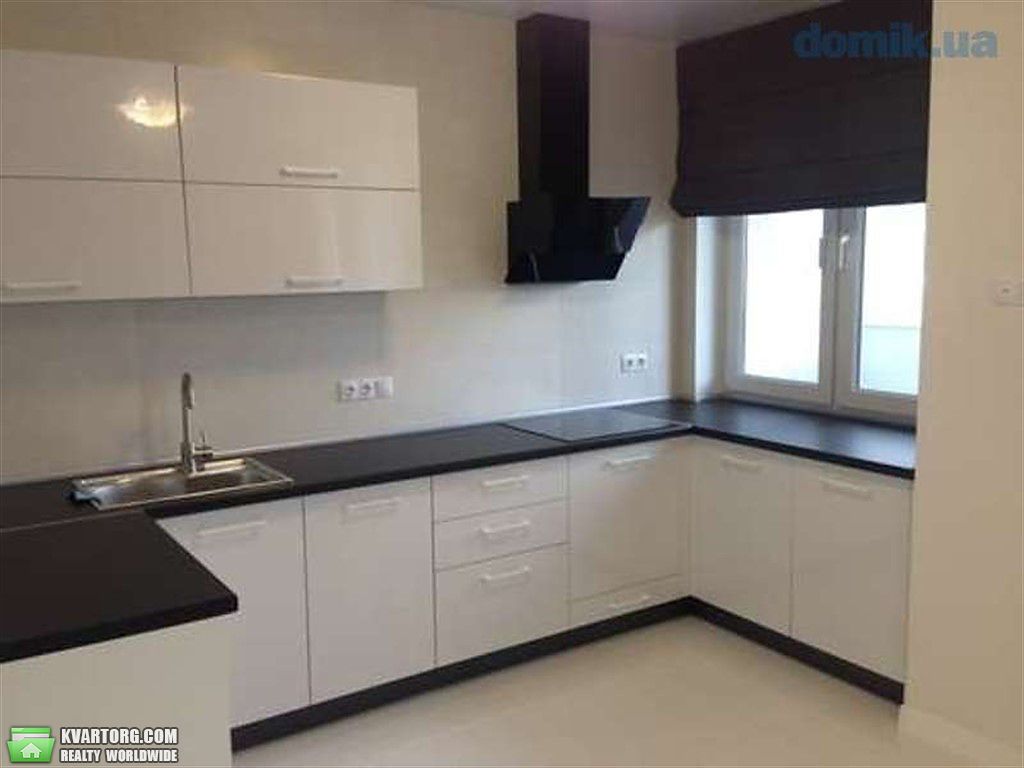 Rent out 2-room apartment. Киев, Комарова проспект — photo 1