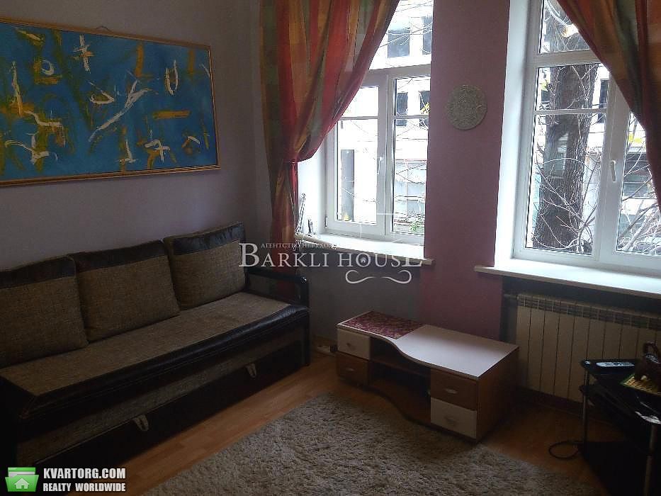 Rent out 3-room apartment. Киев,  Спасская — photo 5