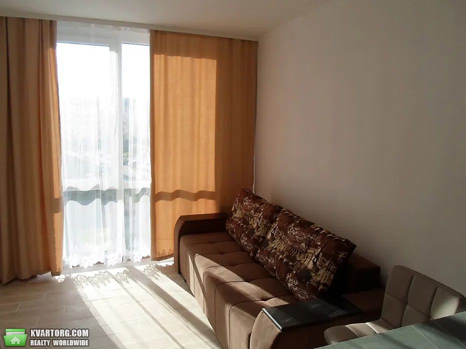Rent out 1-room apartment. Львов, Чорновола — photo 2
