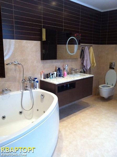 Rent out house. Киев,  Днепроводская — photo 6