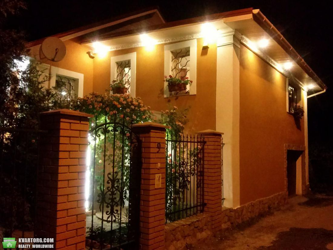 Rent out house. Киев,  Русановские сады — photo 1
