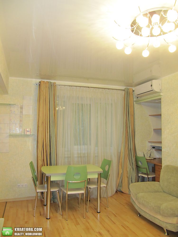 Rent out 2-room apartment. Одесса, Адмиральский проспект — photo 1