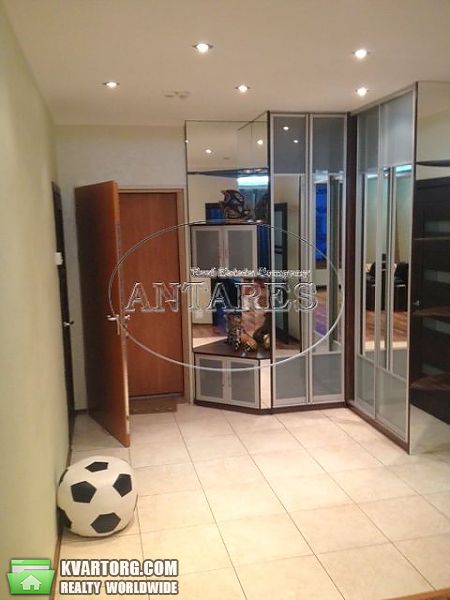 Rent out 2-room apartment. Киев, Жилянская — photo 6