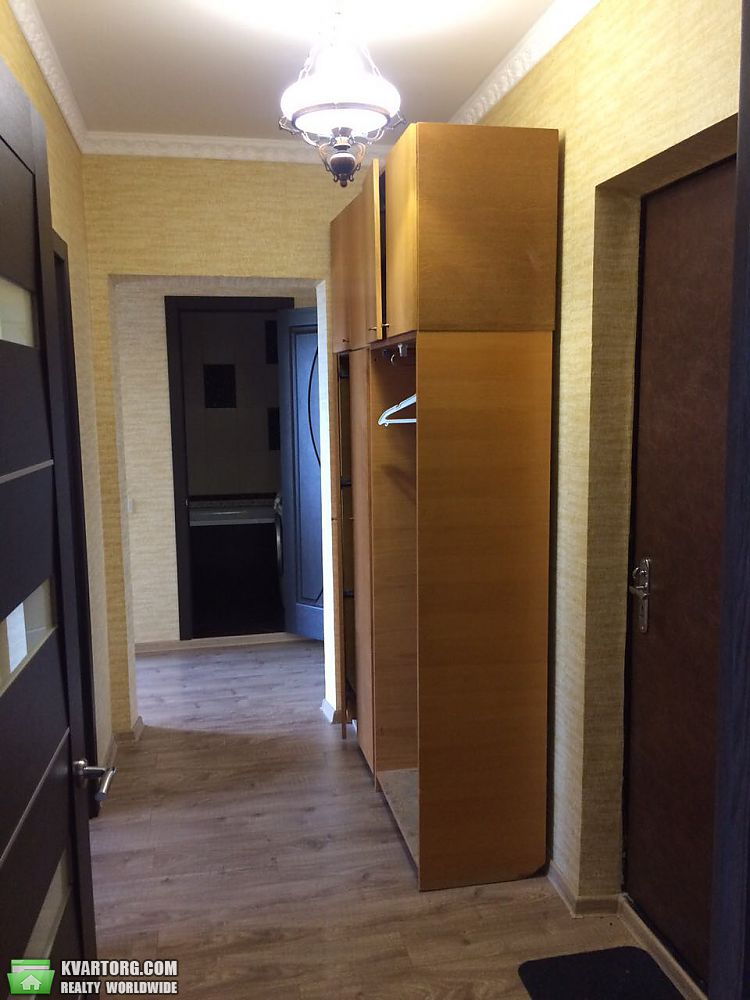 Rent out 2-room apartment. Киев, Волгоградская — photo 7