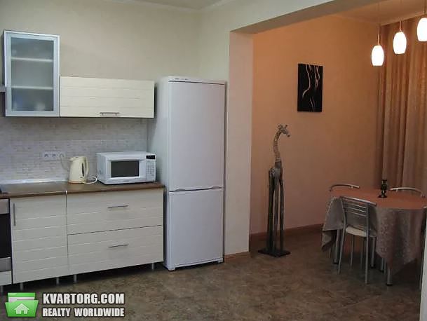 Rent out 3-room apartment. Киев,  Дмитриевская — photo 8