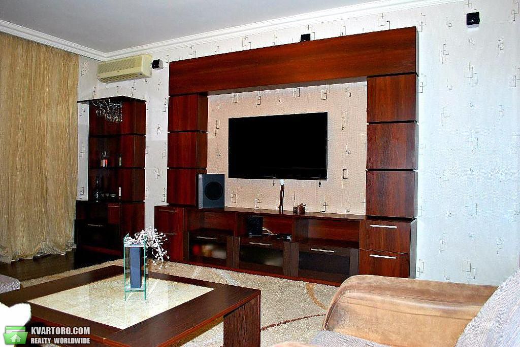 Rent out 3-room apartment. Киев,  Бастионная — photo 2