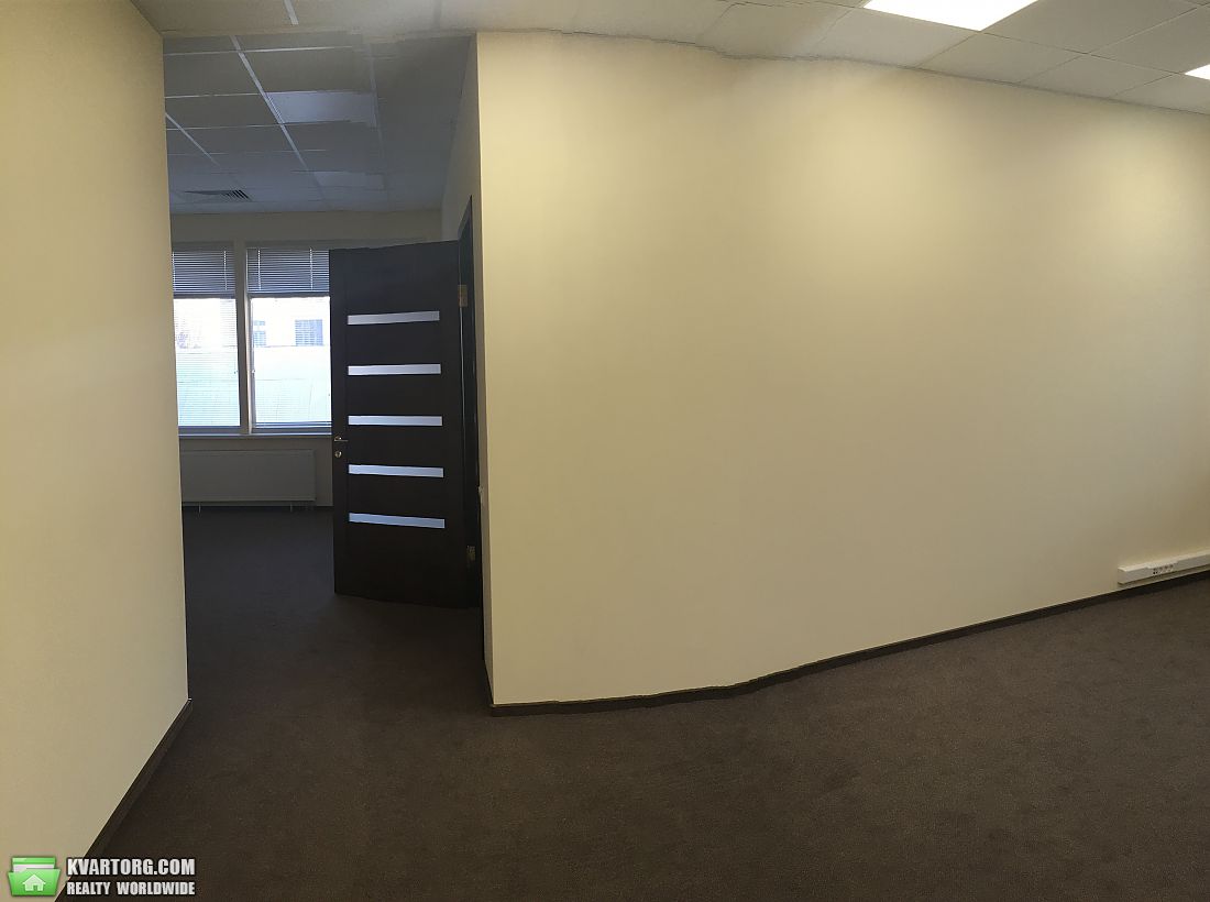 Rent out office. Киев, Кловский спуск — photo 1