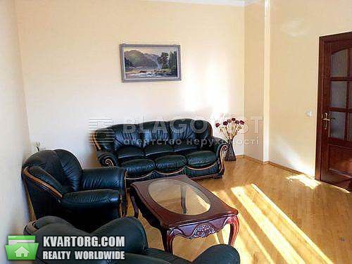 Rent out 2-room apartment. Киев,  Жилянская — photo 2