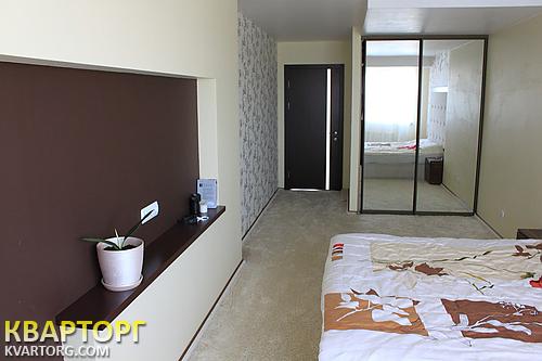 Sell 3-room apartment. Киев,  Свободы пр — photo 4