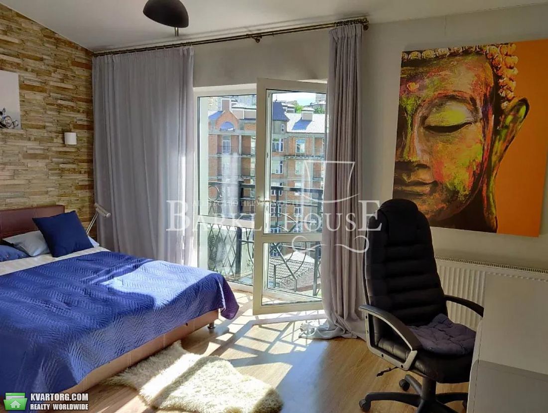 Rent out 3-room apartment. Киев, Дегтярная — photo 3