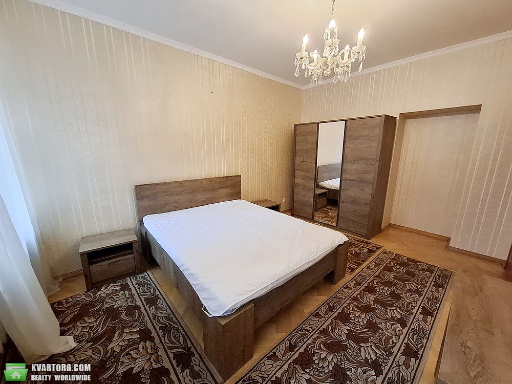 Rent out 3-room apartment. Киев,  Грушевского — photo 2
