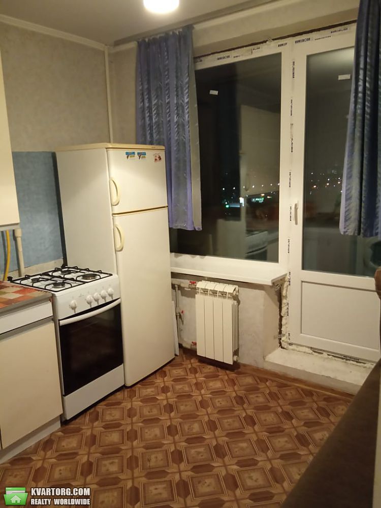 Rent out 1-room apartment. Киев,  Братиславская — photo 2