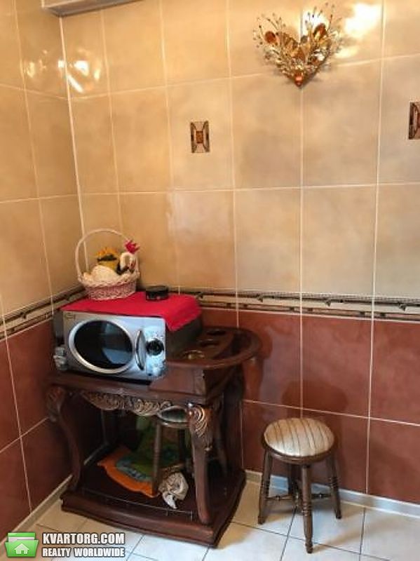 Sell 3-room apartment. Киев,  Зодчих — photo 9