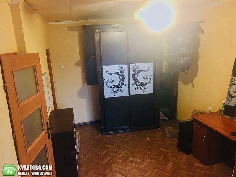 Sell 1-room apartment. Киев,  Набережно-Луговая — photo 1