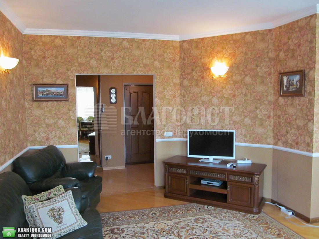Rent out 3-room apartment. Киев,  Героев Сталинграда пр — photo 3