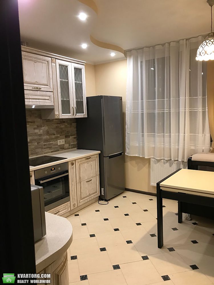 Rent out 2-room apartment. Киев, Ломонносова — photo 1