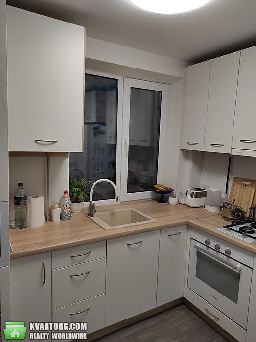 Sell 2-room apartment. Киев,  Краковская — photo 1