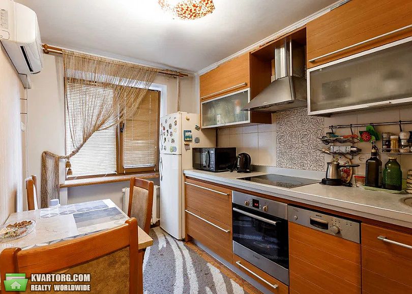 Sell 3-room apartment. Киев,  Златоустовская — photo 1