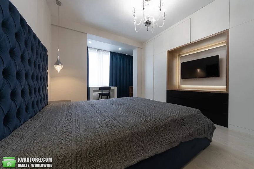 Sell 4-room apartment. Киев,  Малиновского — photo 4