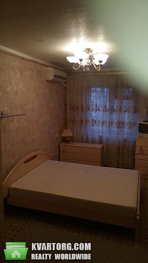Rent out 2-room apartment. Днепропетровск, Героев Сталинграда пр — photo 1
