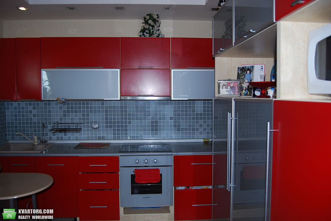 Sell 4-room apartment. Киев,  Харьковское шоссе — photo 2