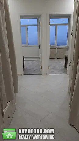 Rent out 2-room apartment. Киев, Юнацька — photo 1