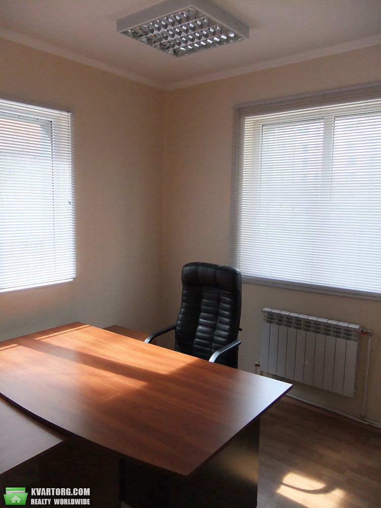 Rent out office. Киев,  Ярославская — photo 9