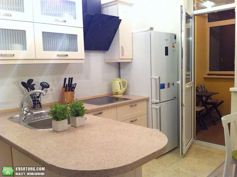 Rent out 1-room apartment. Киев,  Бажана — photo 7