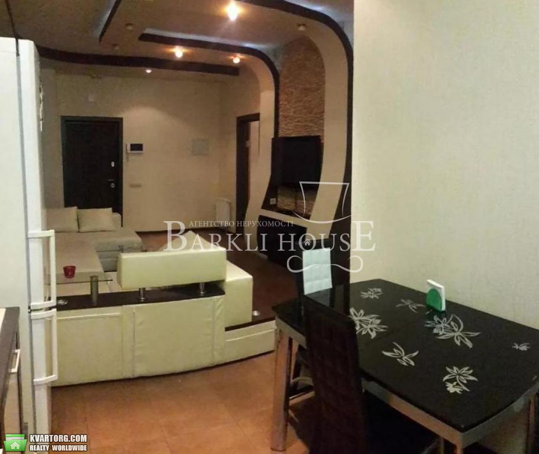 Rent out 2-room apartment. Киев,  Белорусская — photo 5