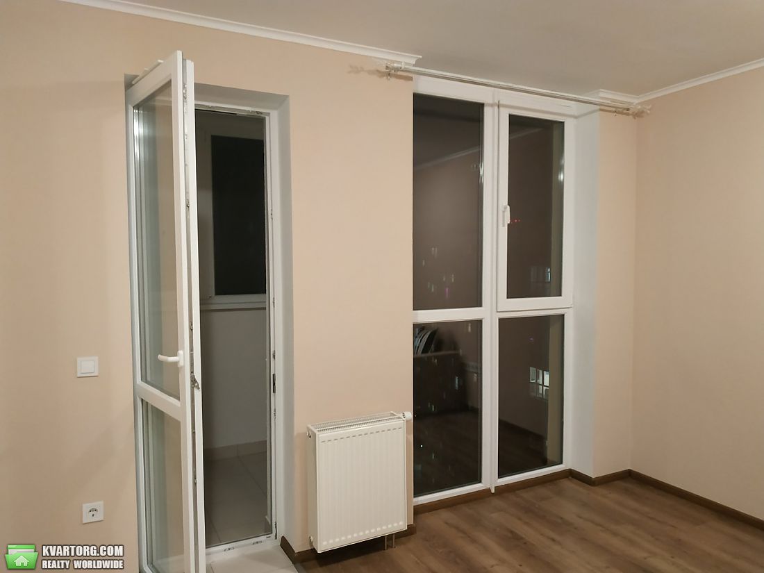Rent out 1-room apartment. Киев, Семьи Кульженков — photo 3
