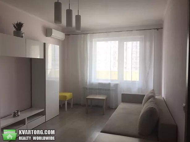 Rent out 2-room apartment. Киев, Урловская — photo 6