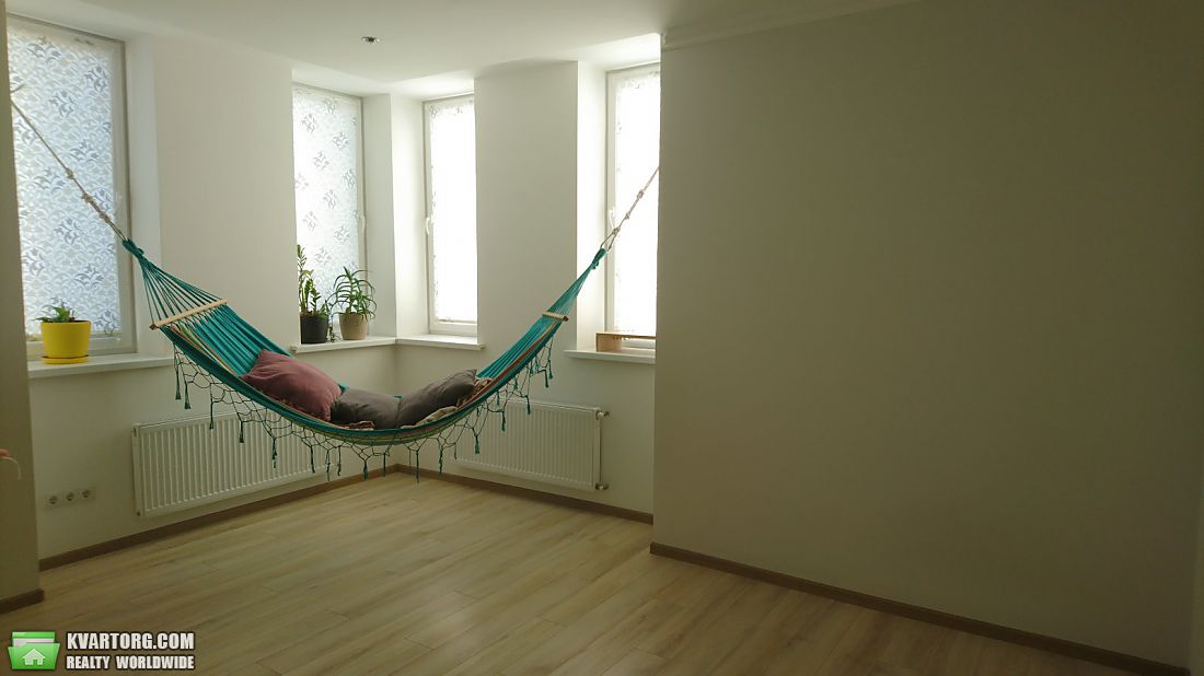Rent out 2-room apartment. Киев,  Львовская — photo 5