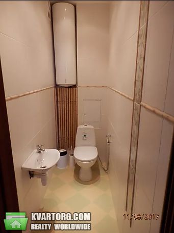 Rent out 3-room apartment. Киев,  Срибнокильская — photo 8