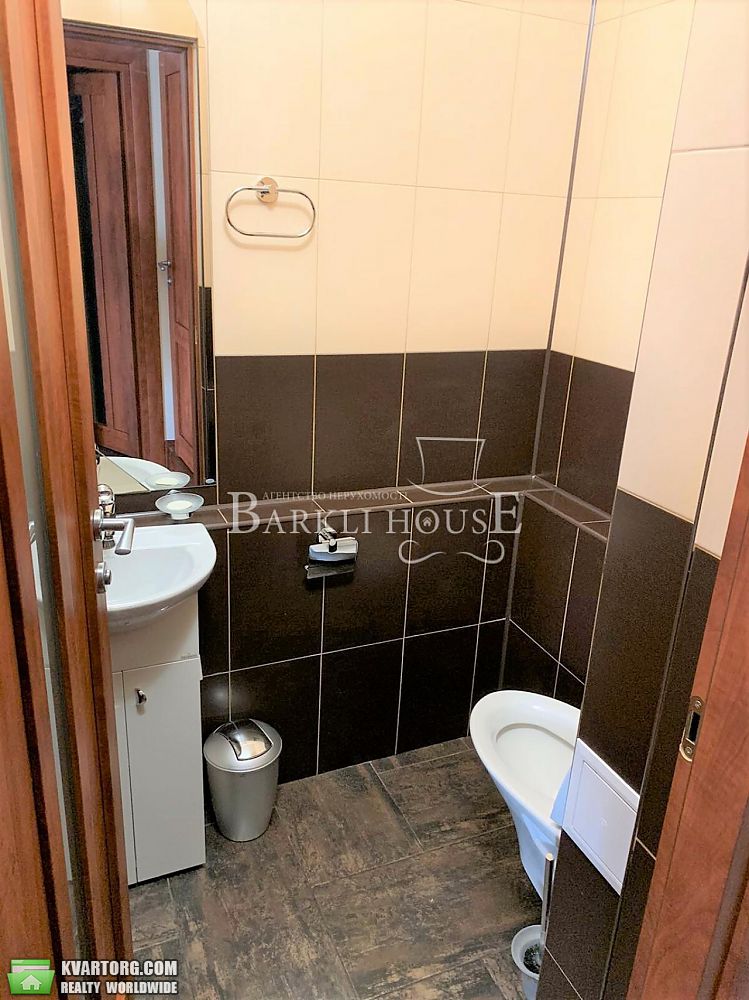Rent out 3-room apartment. Киев,  Паньковская — photo 10