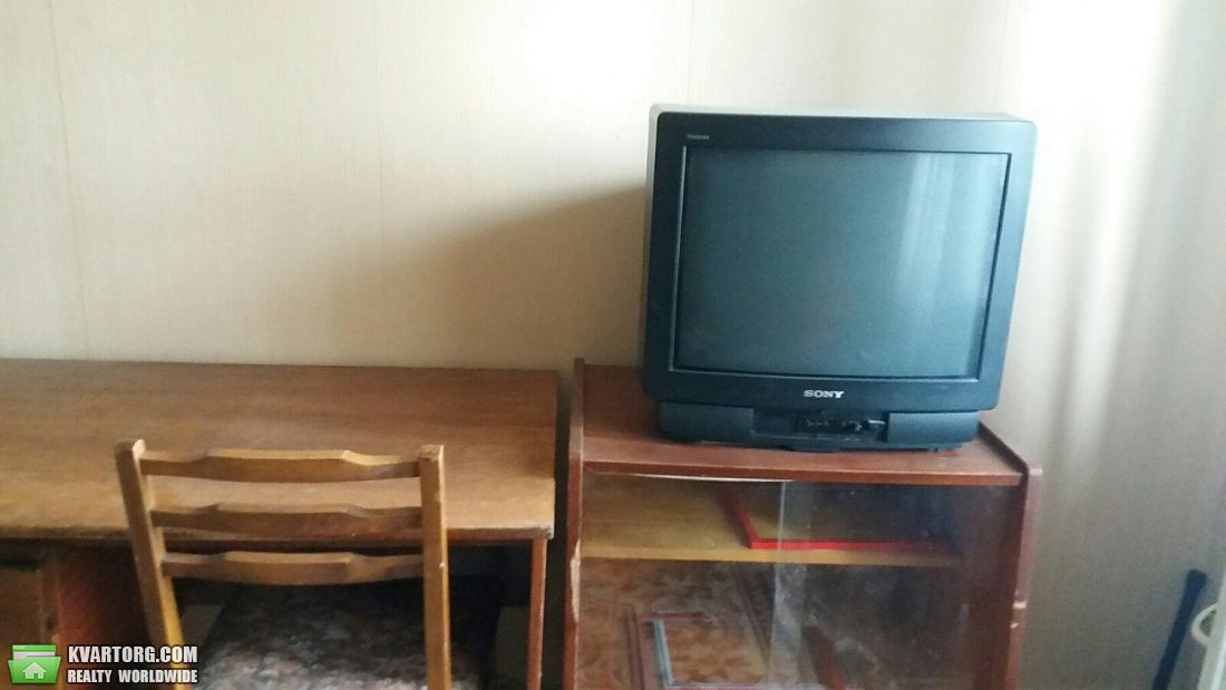 Rent out 1-room apartment. Киев,  Курнатовского — photo 3