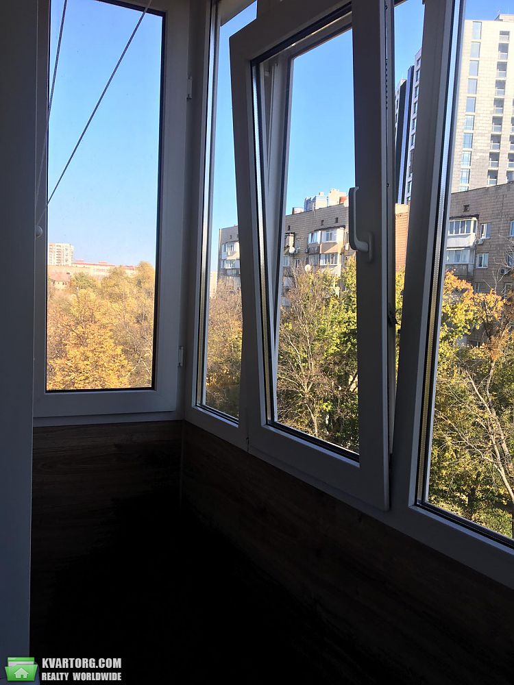 Rent out 1-room apartment. Киев, Демеевская — photo 7