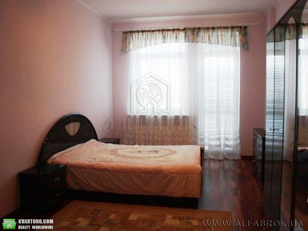 Rent out 3-room apartment. Киев,  Тимофеевой Гали — photo 1