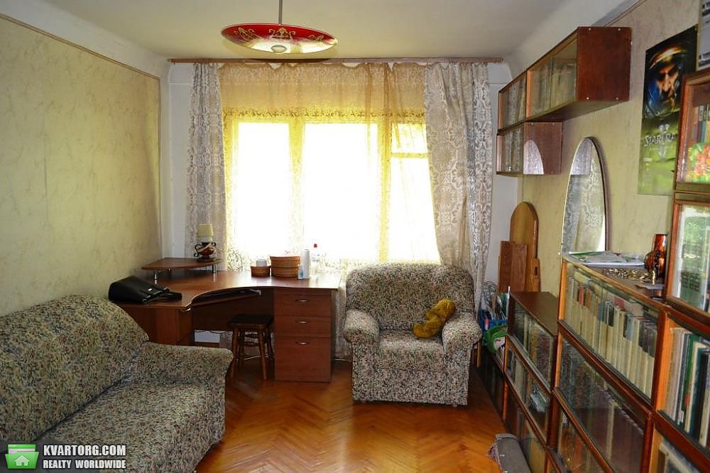 Sell 2-room apartment. Киев,  Строителей — photo 1